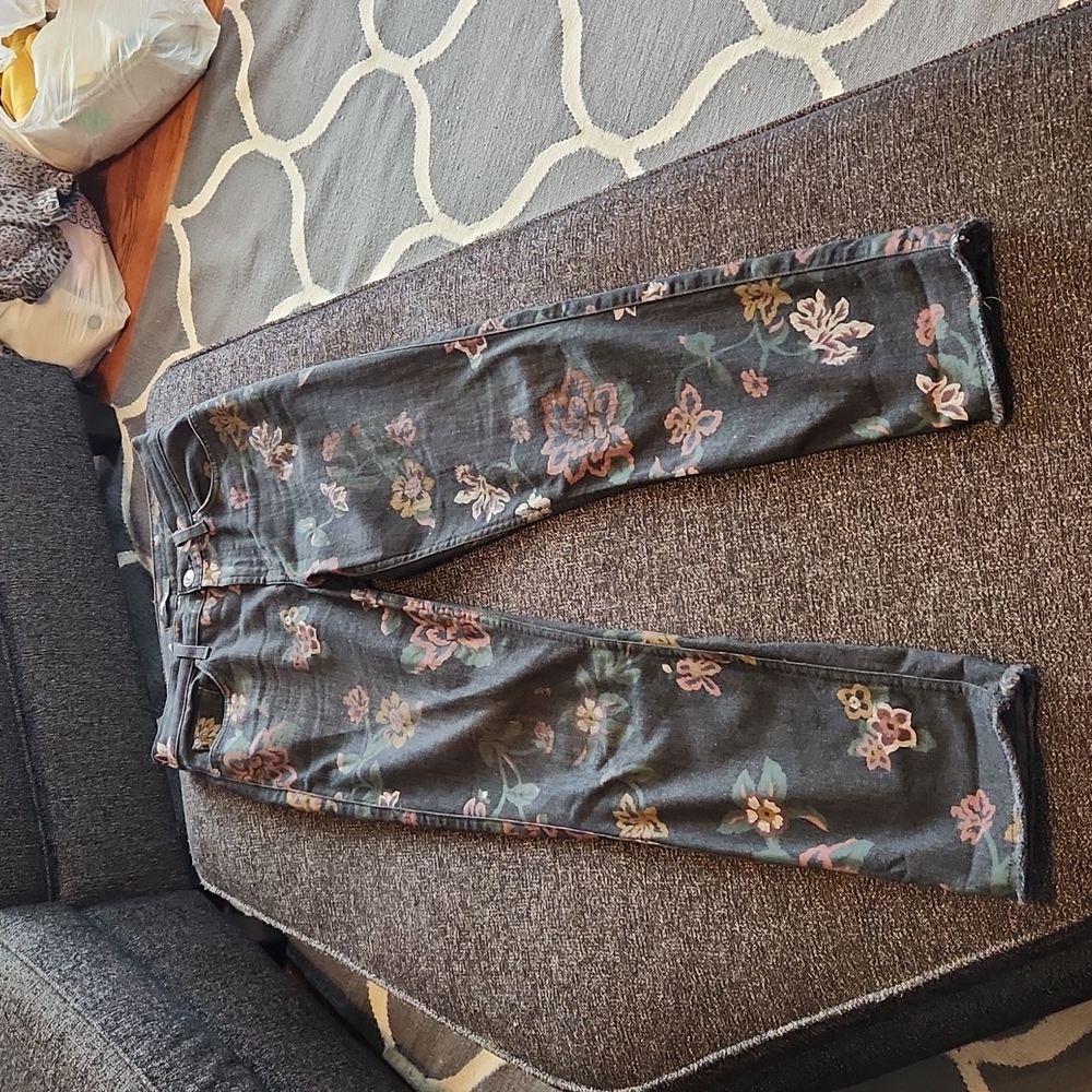 Womens 7 For All Mankind Floral Jeans Size 27